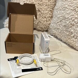 White AT&T Network Extender with all accessories as shown on the pictures
